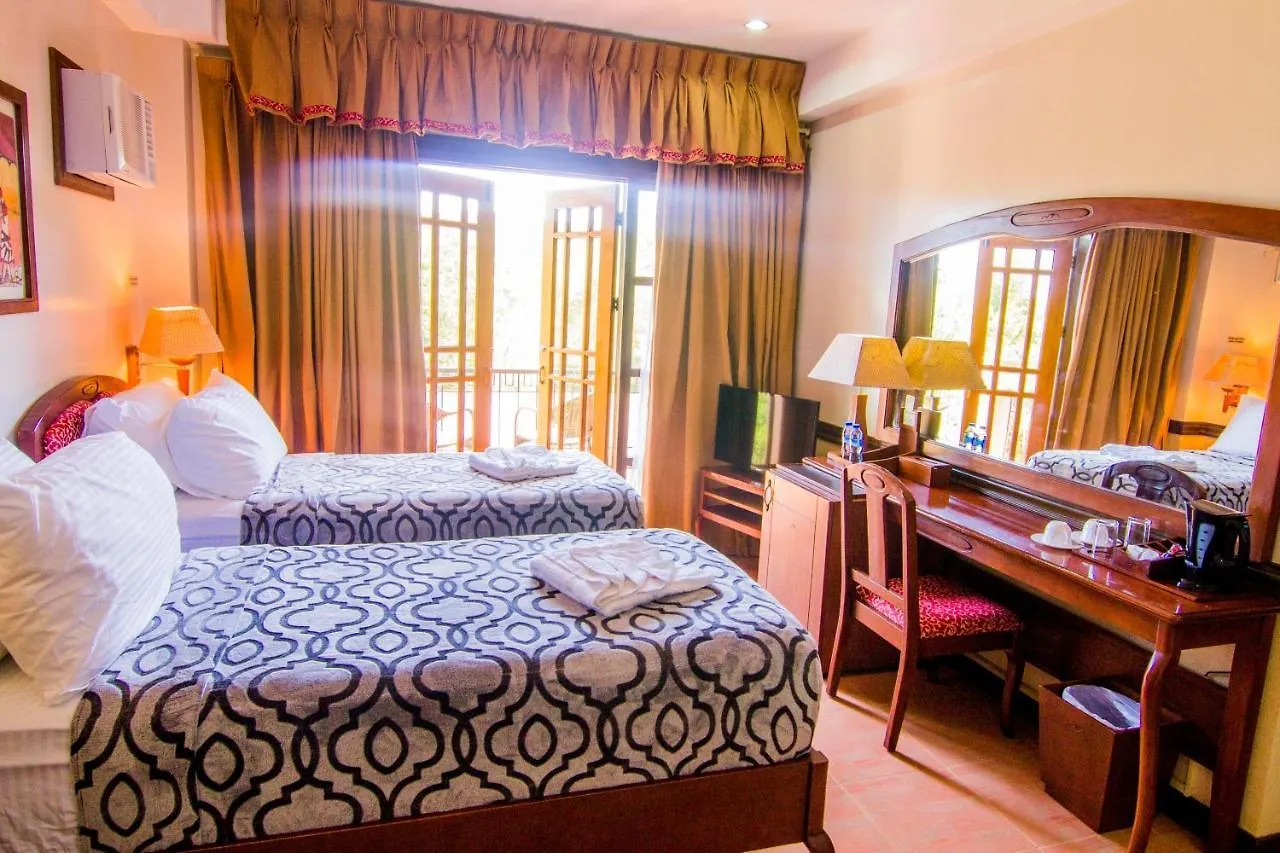 Grand Luis Mountain Resort Dauis Country house